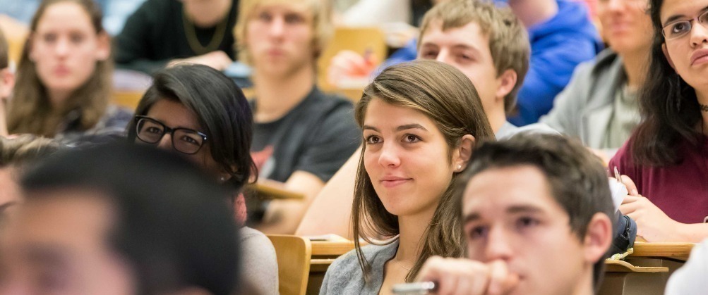 Examene de finalizare a studiilor - sesiunea iunie-iulie 2025