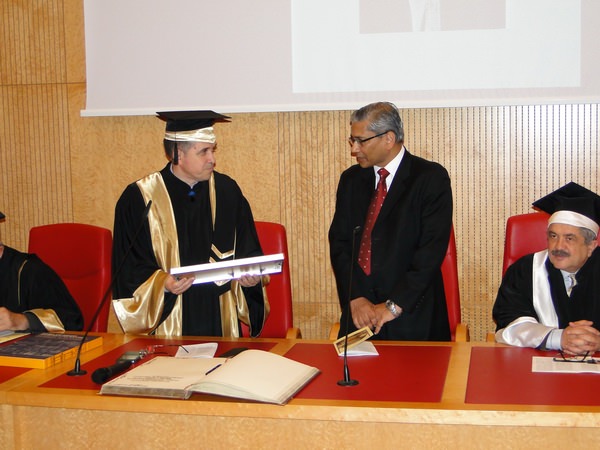 The ceremony of awarding the title of Doctor Honoris Causa of the University POLITEHNICA of Bucharest, to Mr. Rafiqul GANI